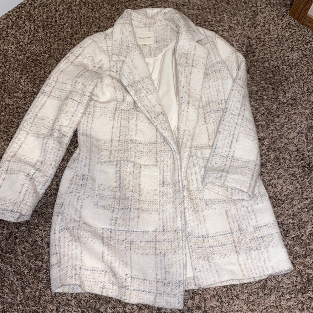 Long sleeve wool blazer jacket. Great condition